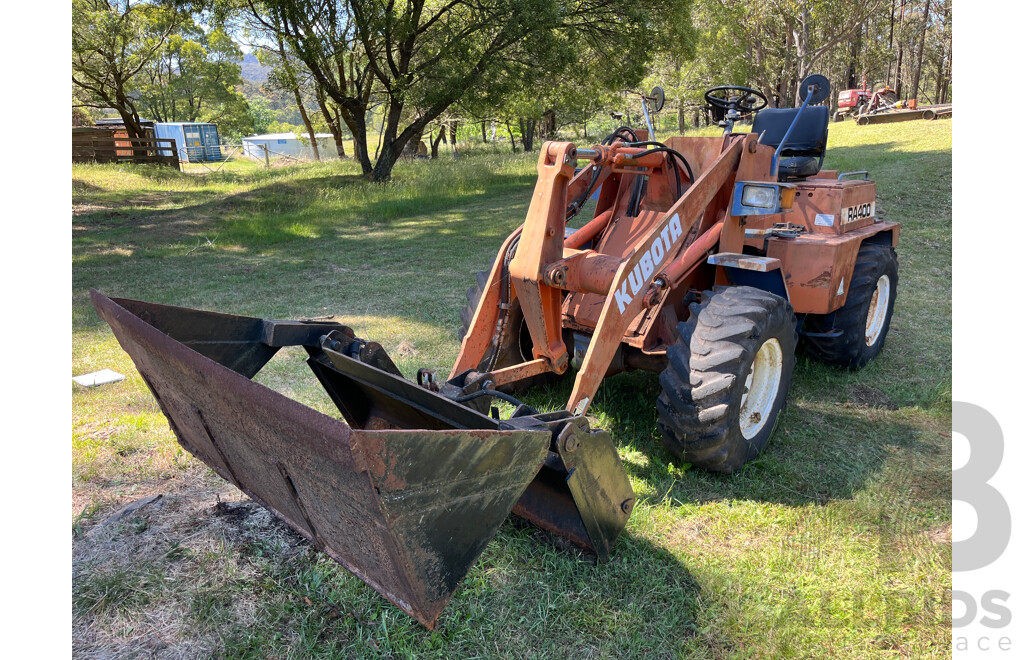 Kubota RA400 Front End Loader