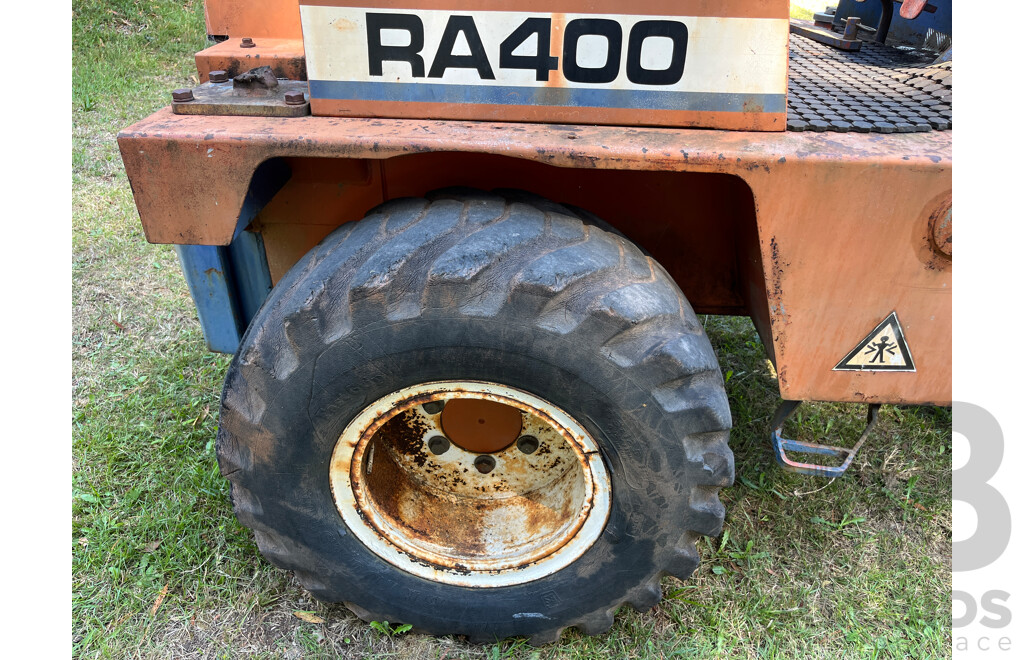 Kubota RA400 Front End Loader