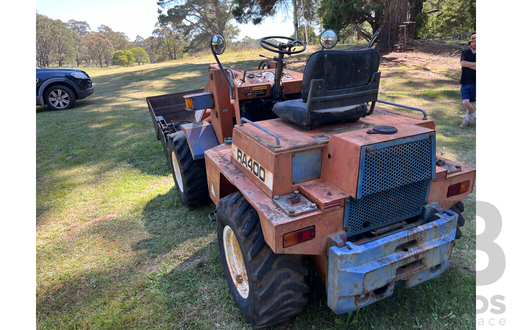 Kubota RA400 Front End Loader