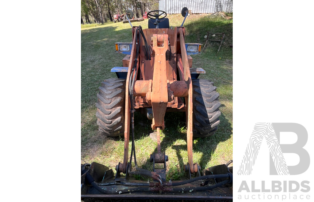 Kubota RA400 Front End Loader