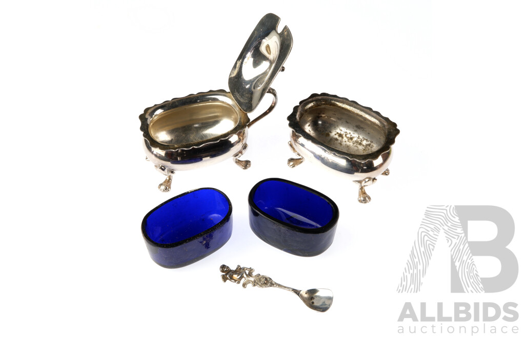 Antique Hardy Bros Circa 1911 Ornate Silver Footed Serving Set with Blue Glass Inserts & Spoon