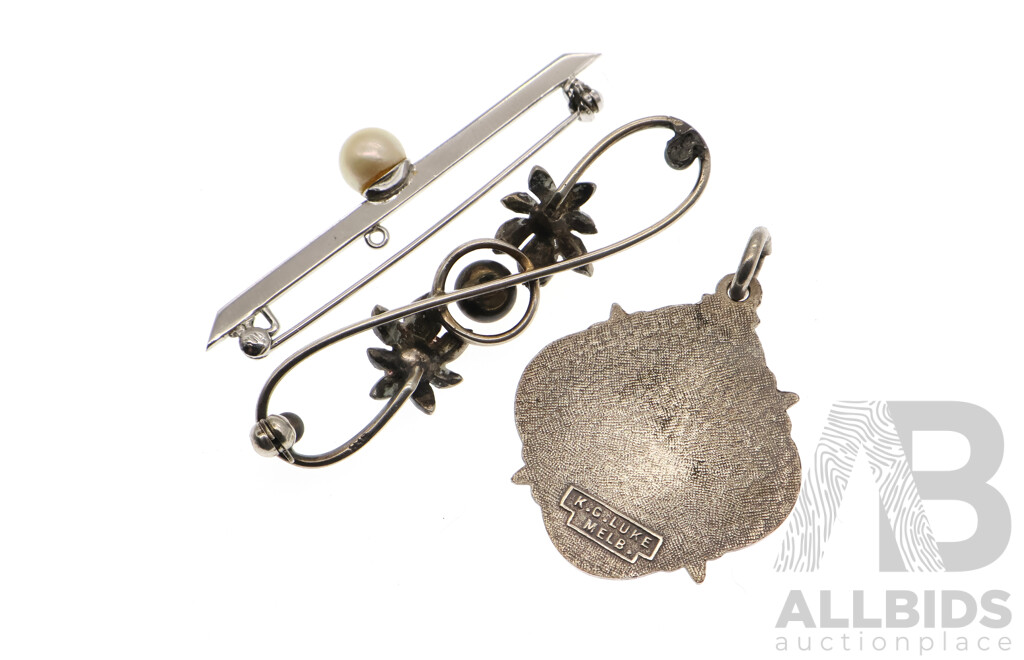 Vintage Sterling Silver Quatrefoil Shield Pendant with Cartouche, SS Pearl Bar Brooch & SS Floral Bar Brooch, 12.61 Grams