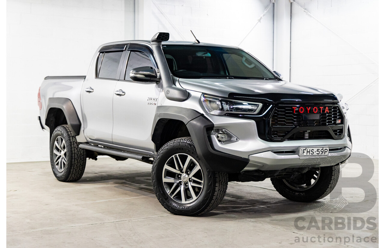 02/2017 Toyota Hilux SR5 (4x4) GUN126R Dual Cab Utility Silver Sky Metallic Turbo Diesel 2.8L