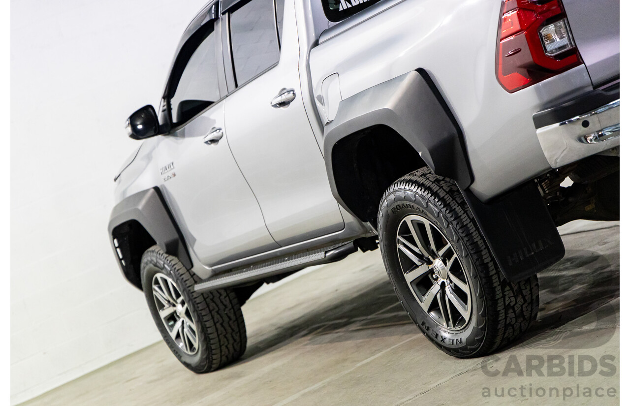 02/2017 Toyota Hilux SR5 (4x4) GUN126R Dual Cab Utility Silver Sky Metallic Turbo Diesel 2.8L