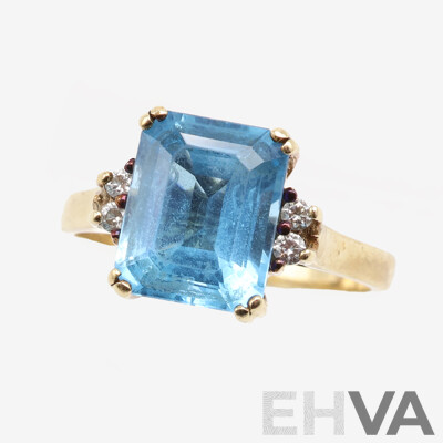 9ct Topaz & Diamond Ring, Size O, 4.33 Grams
