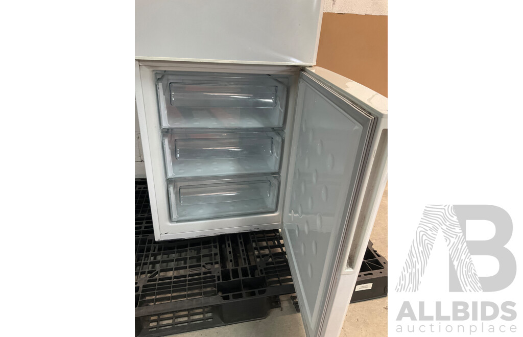 SAMSUNG SRL322MW Fridge