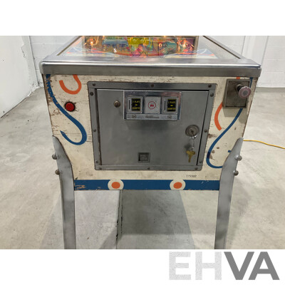 Darling by Williams Pinball Machine