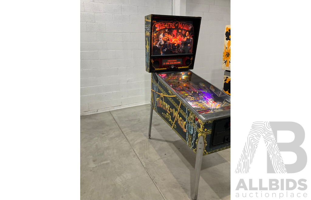 Theatre of Magic by Bally Pinball Machine