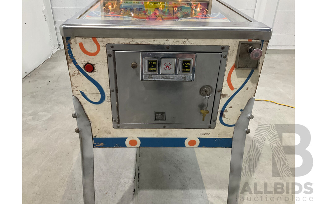 Darling by Williams Pinball Machine