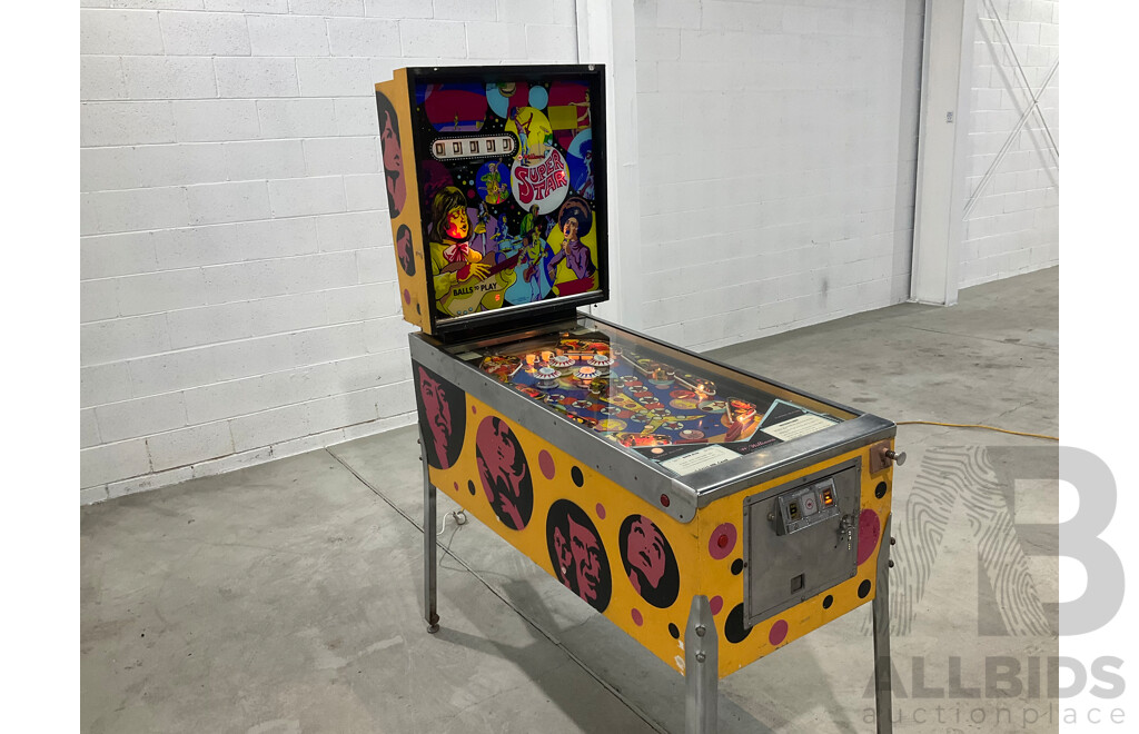 Super Star by Williams Pinball Machine