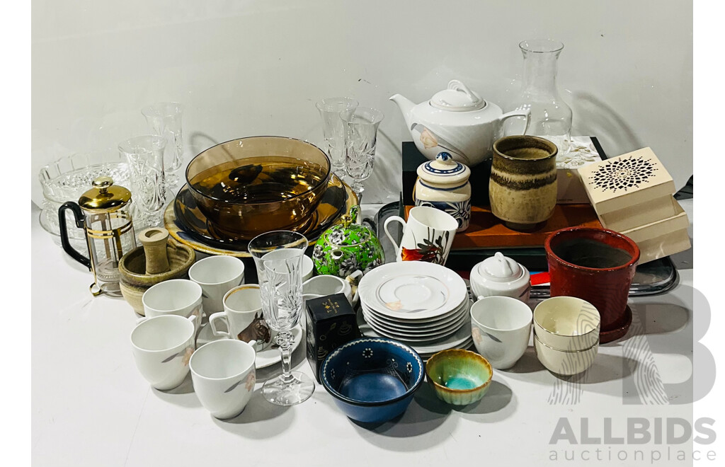 Collection of Interesting Ceramics and Glass Homeware Including Studio Pottery Examples and More