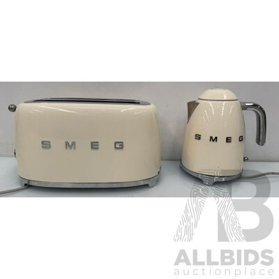 Smeg 50's Style Toaster and Kettle