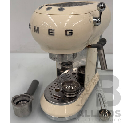 Smeg 50's Style Espresso Manual Coffee Machine