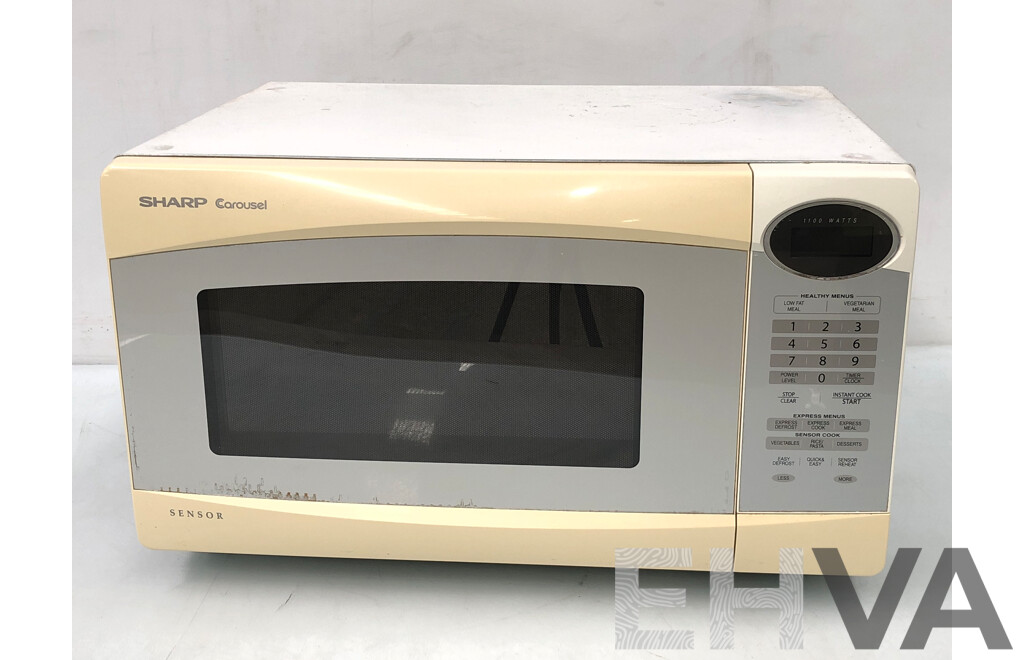 Sharp Carousel Sensor 1100 Watt Microwave Oven