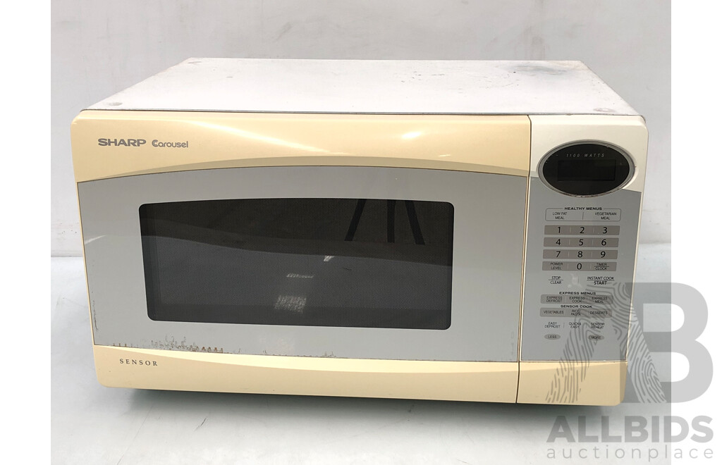 Sharp Carousel Sensor 1100 Watt Microwave Oven