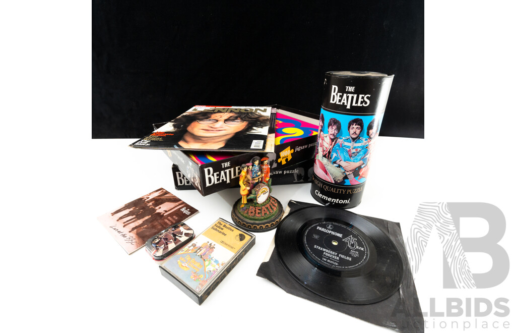 Collection Beatles Memorabilia Including Jigsaw Puzzles, Franklin Mint Limited Edition Sgt Peppers Statue, Seven Inch Vinyl Record Singles Penny Lane and More