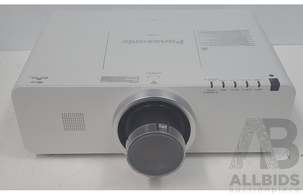 Panasonic (PT-EX500E) PT-EX500 XGA 3LCD Projector