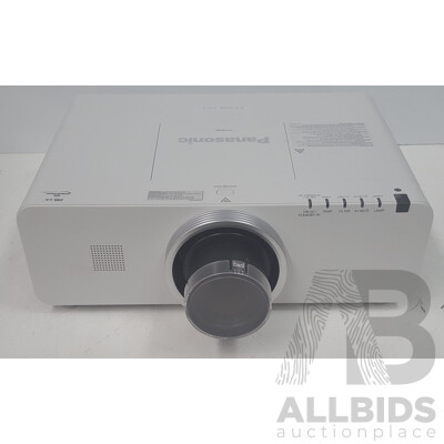 Panasonic (PT-EX500E) PT-EX500 XGA 3LCD Projector