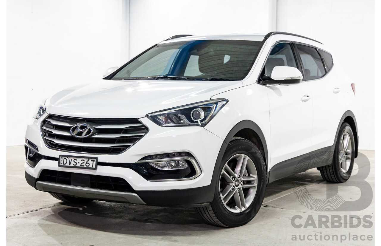 05/2018 Hyundai Santa Fe Active CRDi (4x4) AWD DM5 MY18 4D Wagon White Cream Mica Turbo Diesel 2.2L - 7 Seater