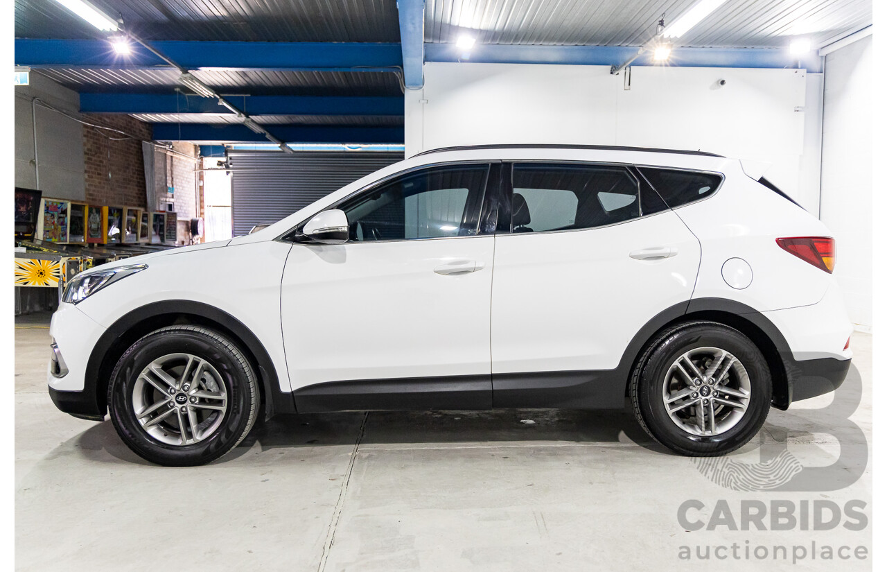 05/2018 Hyundai Santa Fe Active CRDi (4x4) AWD DM5 MY18 4D Wagon White Cream Mica Turbo Diesel 2.2L - 7 Seater