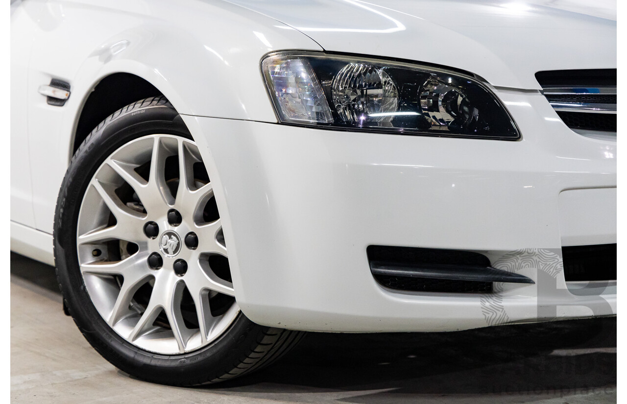 8/2008 Holden Commodore Omega (Dual Fuel) 60th Anniversary VE MY09.5 4d Sedan Heron White V6 3.6L