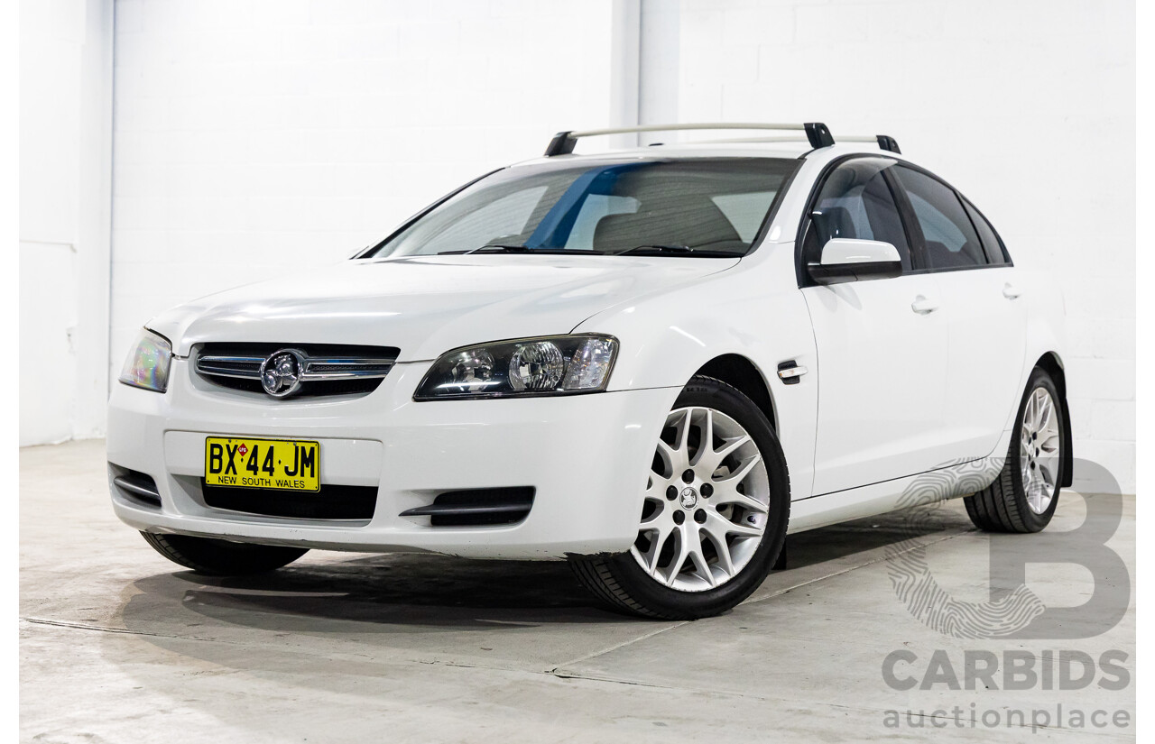 8/2008 Holden Commodore Omega (Dual Fuel) 60th Anniversary VE MY09.5 4d Sedan Heron White V6 3.6L