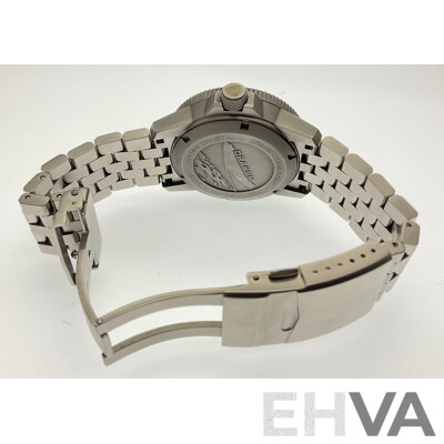 Boxed Draken Tugela GMT Swiss Movement Wrist Watch with Spare Strap and Links