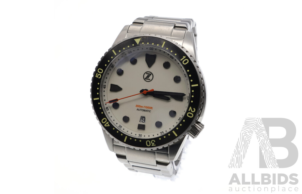 Zelos Great White V2 Full Lume 300m Divers Watch & Zelos Watch Roll