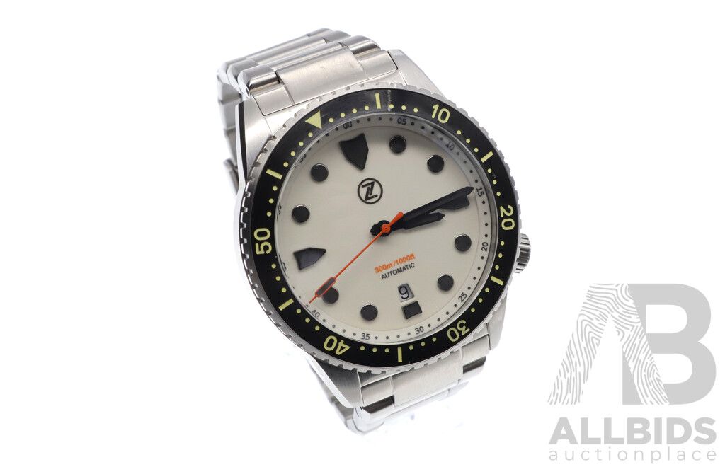 Zelos Great White V2 Full Lume 300m Divers Watch & Zelos Watch Roll