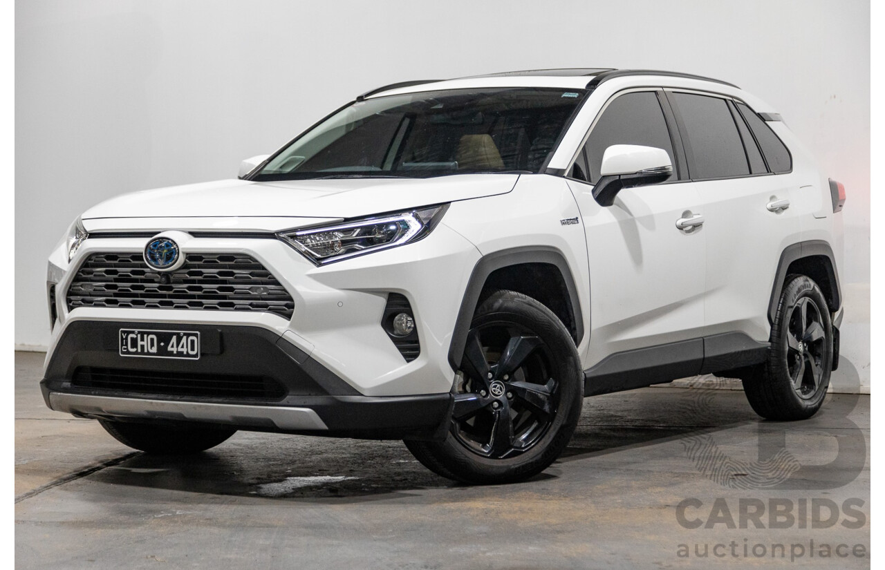 10/2019 Toyota RAV4 Cruiser Hybrid eFour (AWD) AXAH54R White 4d Wagon 2.5L - Hybrid