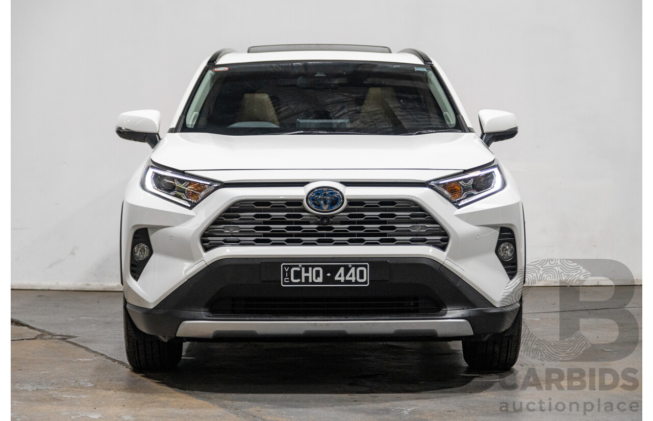 10/2019 Toyota RAV4 Cruiser Hybrid eFour (AWD) AXAH54R White 4d Wagon 2.5L - Hybrid