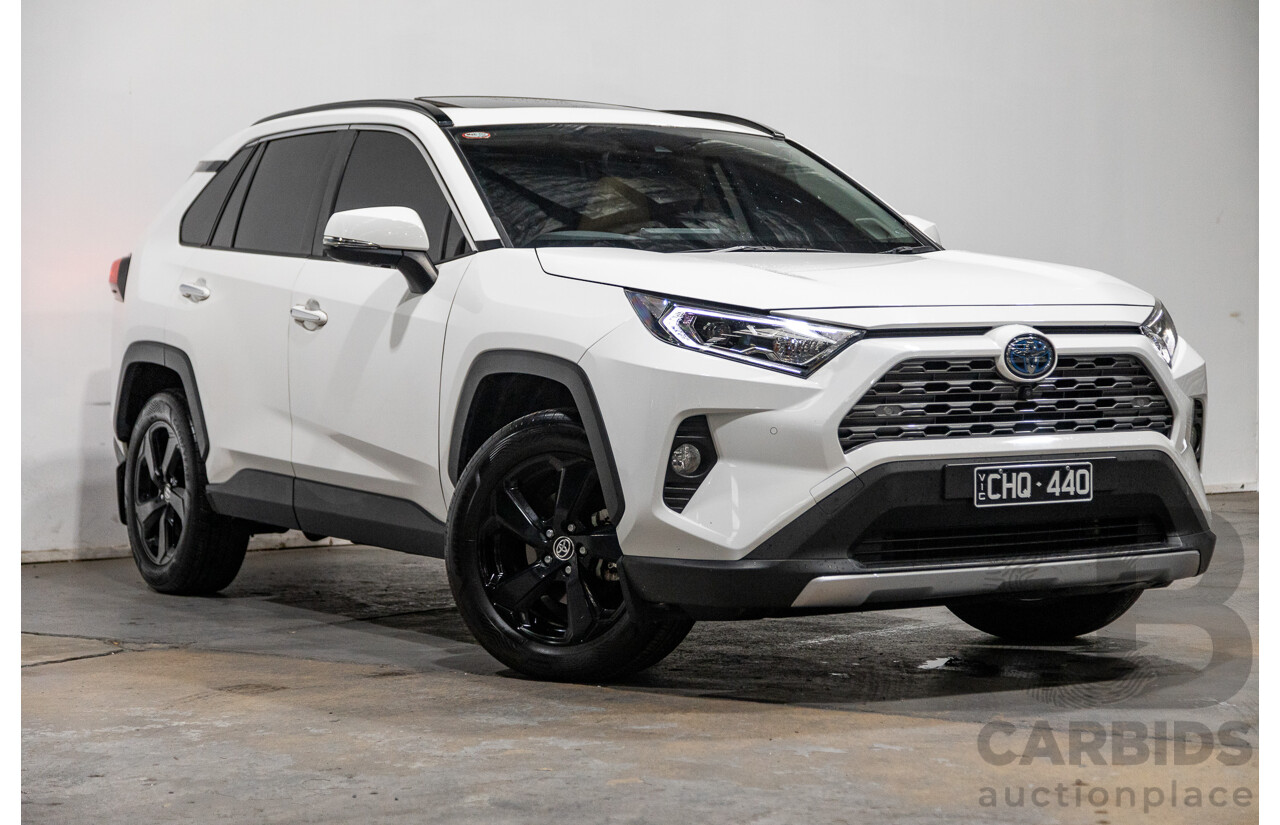 10/2019 Toyota RAV4 Cruiser Hybrid eFour (AWD) AXAH54R White 4d Wagon 2.5L - Hybrid