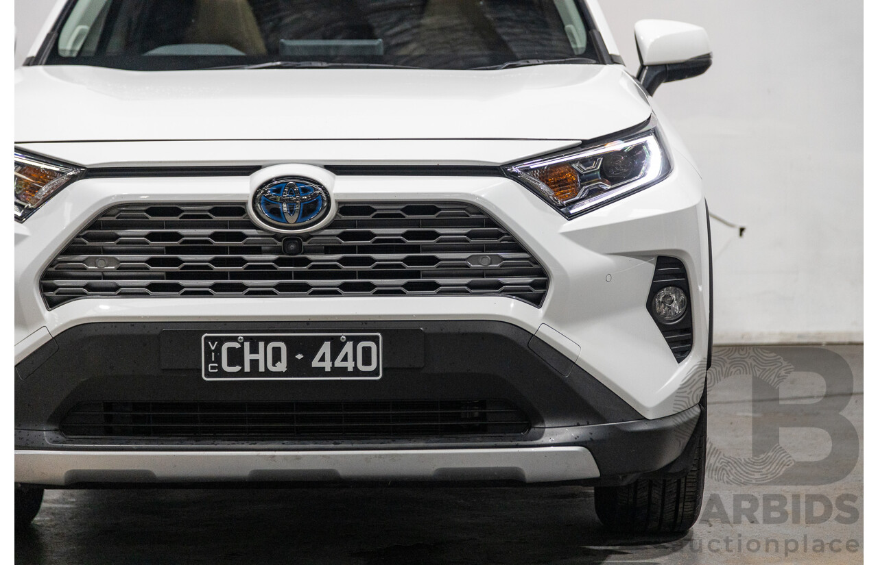 10/2019 Toyota RAV4 Cruiser Hybrid eFour (AWD) AXAH54R White 4d Wagon 2.5L - Hybrid