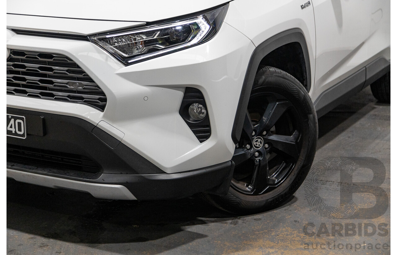 10/2019 Toyota RAV4 Cruiser Hybrid eFour (AWD) AXAH54R White 4d Wagon 2.5L - Hybrid