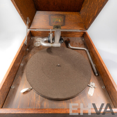 Antique HMV Zonophone Model 5 Gramophone in Oak Case