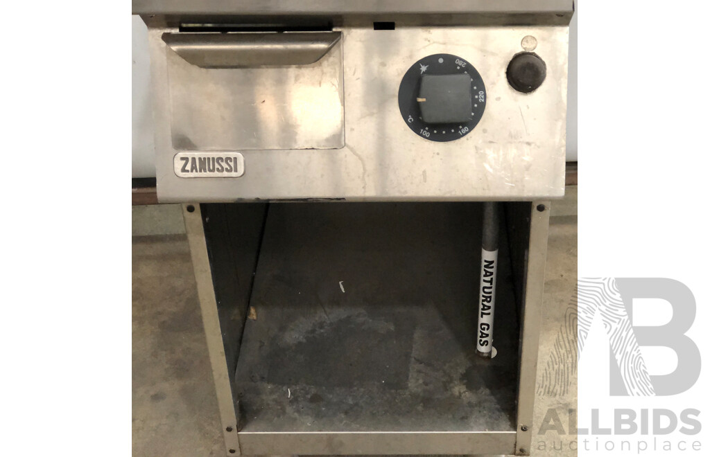 Zanussi Free Standing Naural Gas Flat Griddle