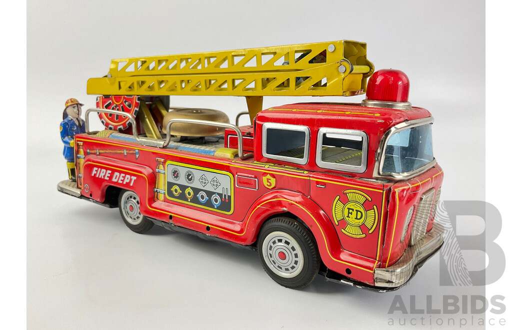 Vintage Kokyu Pressed Steel Fire Truck with Automated Bell and Ladder, Made in Japan