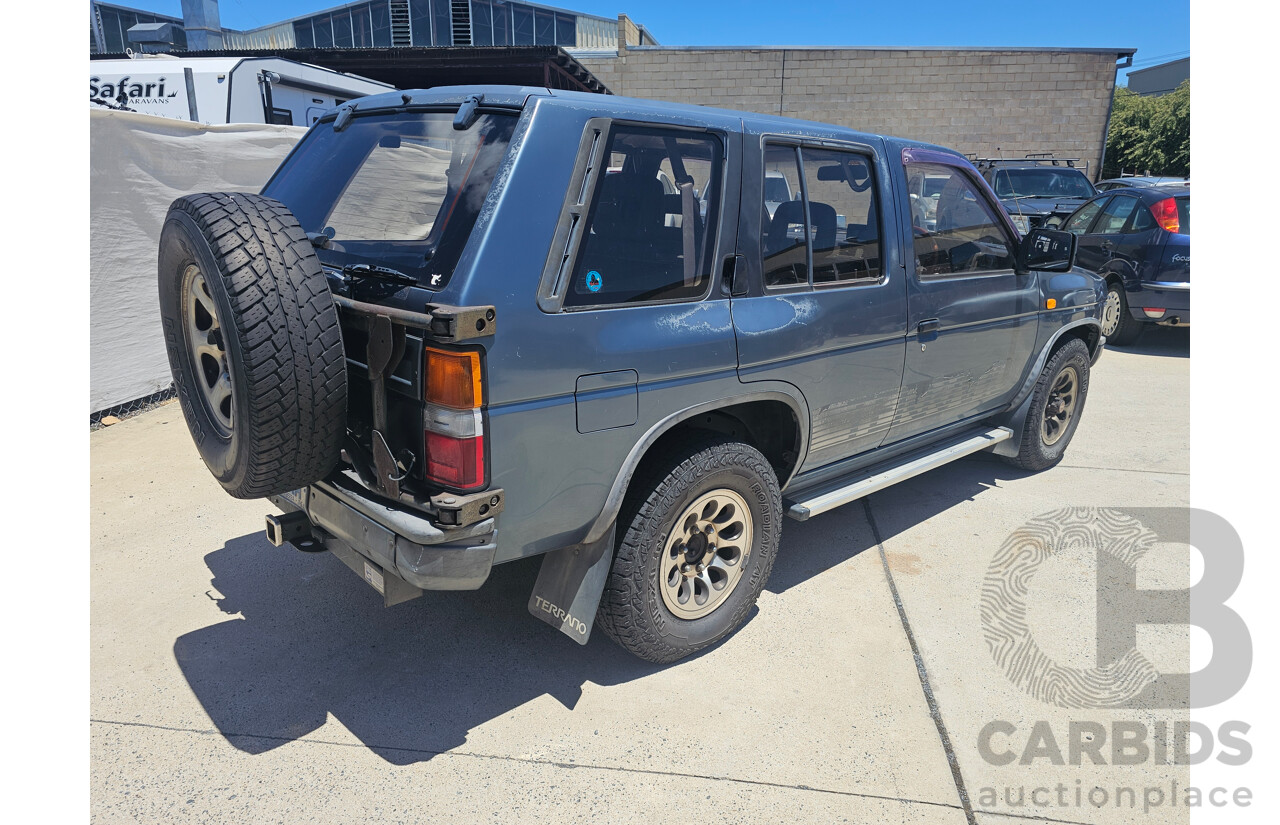 1/1992 Nissan Terrano R3M (4x4)  Wagon Turbo Diesel Blue 2.7L