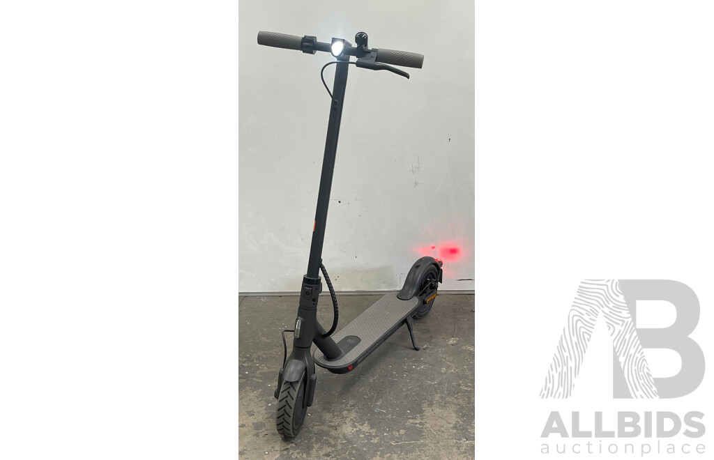 XIAOMI MI ELECTRIC SCOOTER 1S