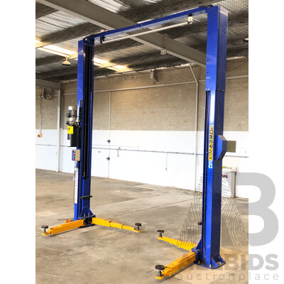 PowerRex 2 Post Wide Body Hoist with 4 Tonne Lift Capacity