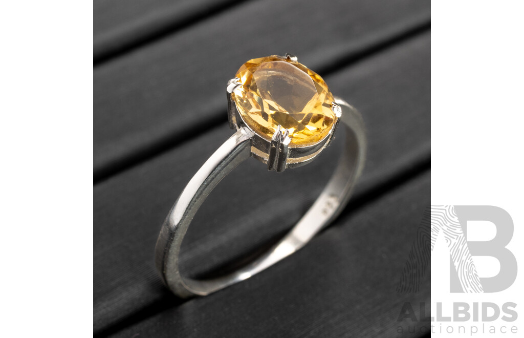 NEW - Sterling Silver Citrine Ring, Size R, 2.28 Grams