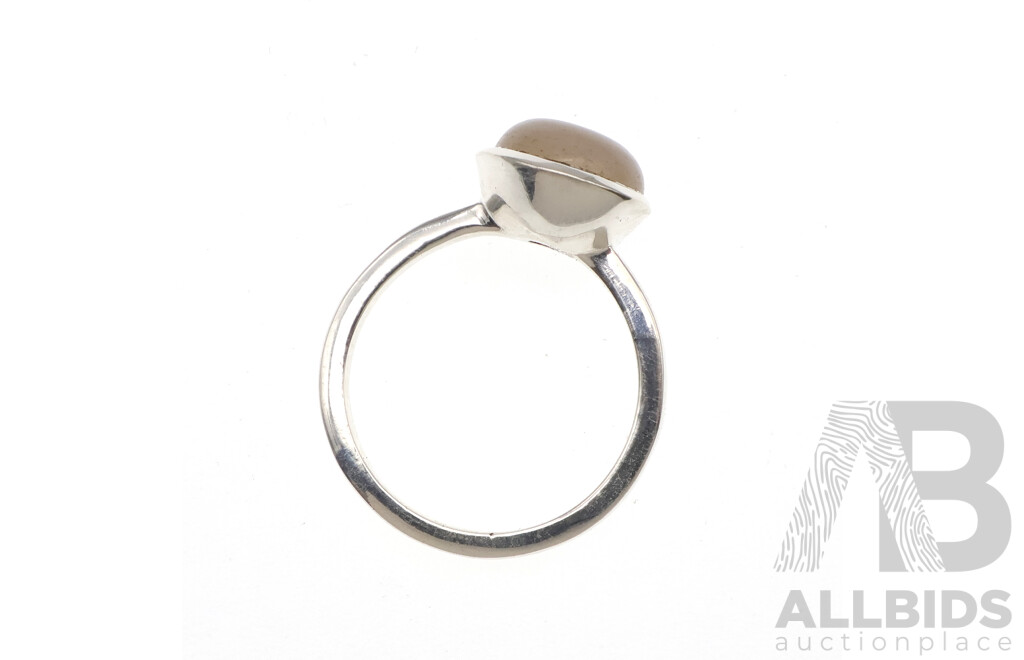 NEW - Sterling Silver Moonstone Cabochon Ring, Size Q 1/2, 4.30 Grams