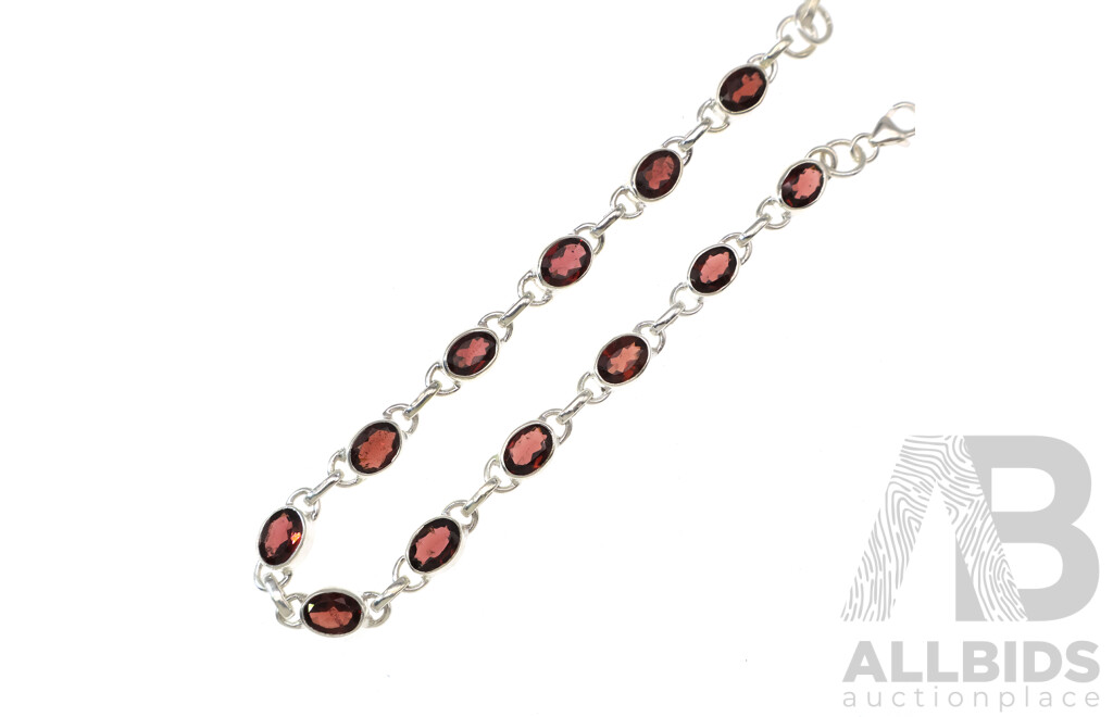 NEW - Sterling Silver Garnet Gemstones Bracelet, 21.5cm, 10.87 Grams