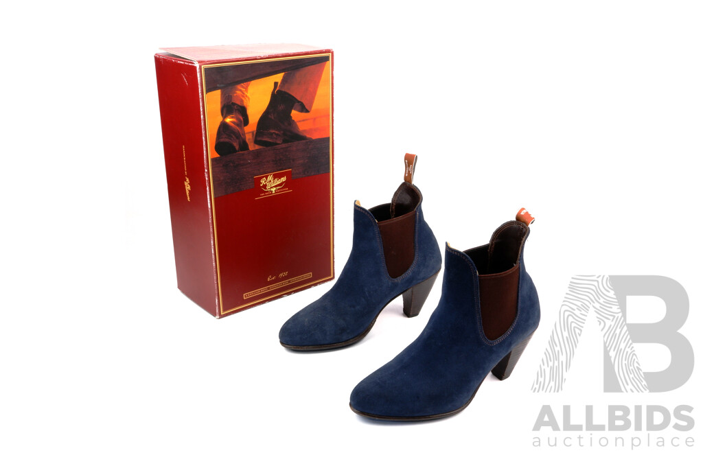 Pair RM Williams Genuine Leather Blue Suede Ladies Cowra Heeled Chelsea Style Boots in Original Box