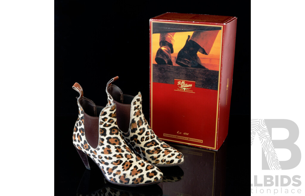 Pair RM Williams Genuine Leather Animal Print Suede Ladies Heeled Chelsea Style Boots in Original Box