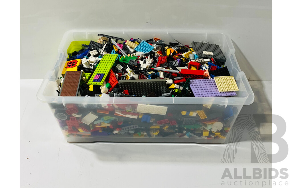 Large Collection of Loose LEGO Pieces