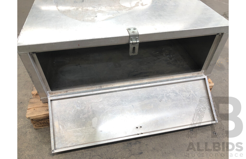 Heavy Duty Aluminium Ute/Truck Toolbox with Hinged Door