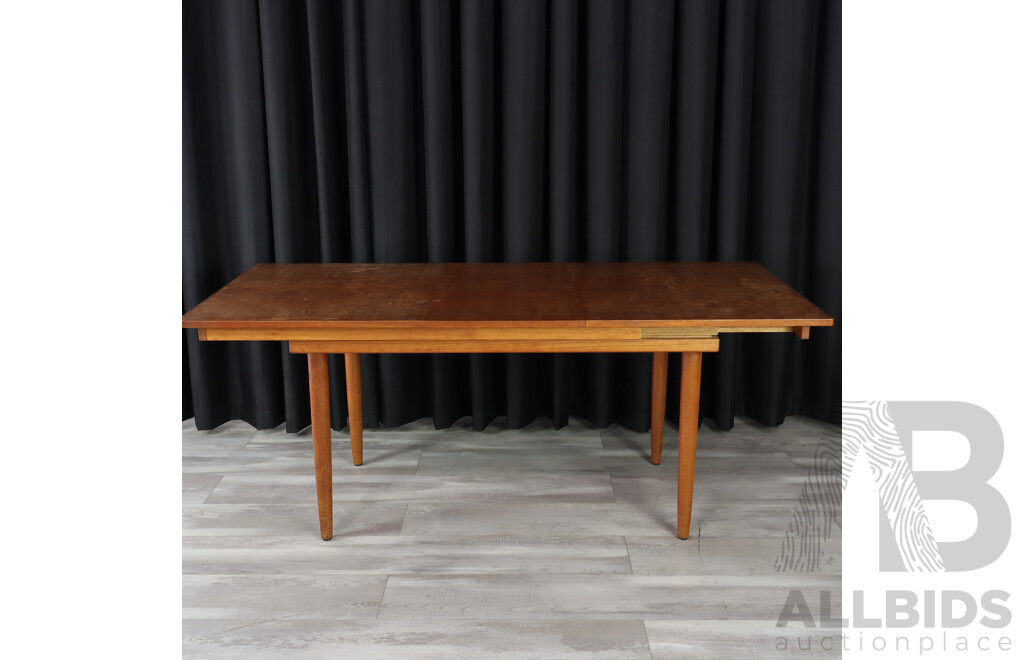 Chiswell Extension Dining Table