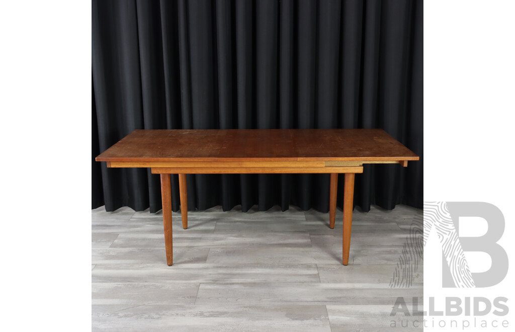 Chiswell Extension Dining Table