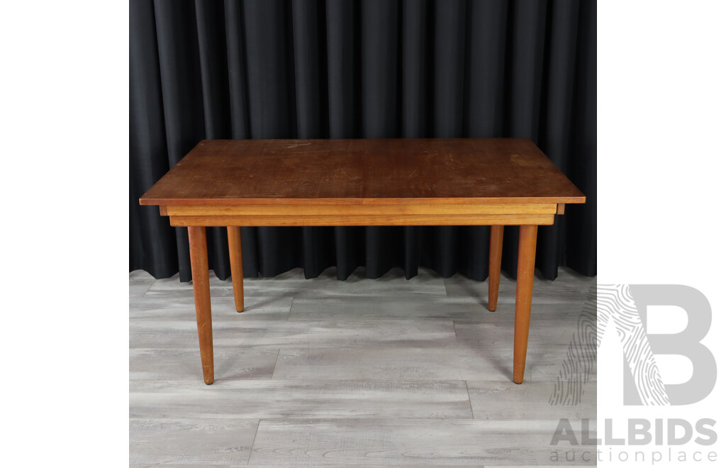 Chiswell Extension Dining Table